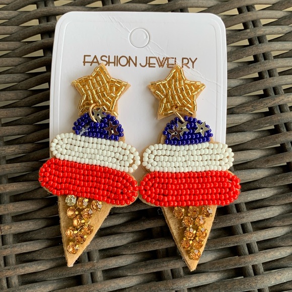Jewelry - New! Cute, patriotic ice cream earrings